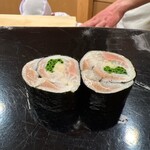 日本橋蛎殻町 すぎた - 鰯 浅葱 ガリの海苔巻き
