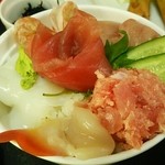 まぐろレストラン - 海鮮丼定食１０００円(201401)