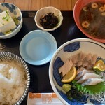 Osakana Shokudou - おすすめ定食(980円)　カンパチ刺身