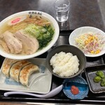 佐野らーめん 佐よし - 塩ラーメン　餃子セット