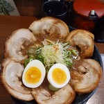 ドン．チードル - 濃香魚介(チャーシューマシ&玉子)