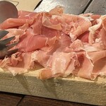 イタリア食堂 ビランチャ - 生ハム山脈