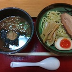 優勝軒 - 料理写真:濃厚魚介つけ麺　煮卵も美味しかった