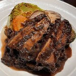2月特别午餐菜单 【黑加仑炖煮猪五花肉】 (有半份)