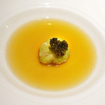 トップ・オブ・シナガワ・スカイダイニング - ドームに見立てたズワイ蟹のキャベツ包みポトフ仕立て(2013年12月撮影) 