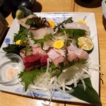 釜焼鳥本舗 おやひなや 立川南口店 - 刺身盛り