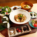 農絆卓恵 地産美食の小皿料理 - 