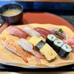 しほう田 - にぎり鮨ランチ … ¥1,300円（税込）