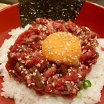 正泰苑 - ユッケ風ローストビーフ丼1000円大盛サービス