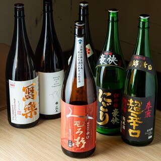 『おすすめ地酒約30種ご用意！一合1000円！』