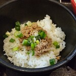 麺屋彩々 昭和町本店 - そぼろ丼