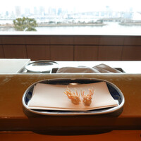 日本料理 「さくら」   ヒルトン東京お台場 - コースは車海老から〜♬