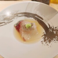 鮨 由う - シマアジとヒラメ