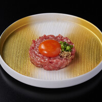 ・和牛タンユッケ(タレ・塩) ・和牛芯タン刺 ・和牛ハラミ刺