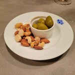 鎌倉ワイナリー・ワインショップ&カフェ ドメーヌナツメ - おつまみ