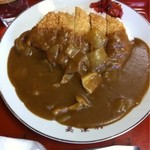 美津村 - お皿も素敵な綺麗なカツカレーです。