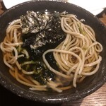 Teuchi Soba Tagata - 冷かけ静岡海苔【注】箸で表面を触った後です。最初はきれいな盛りでした