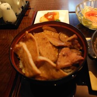 赤坂 津つ井 総本店 - 豚丼②