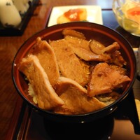赤坂 津つ井 総本店 - 豚丼①