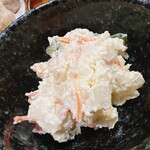 Fujiya Shokudou - 普通にウンマイ、ポテトサラダ