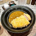 とんかつ 大希 - 旨辛カレーかつ丼を注文もかつカレーがていきょうされてしまった