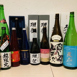 We offer brand-name shochu and sake at affordable prices.