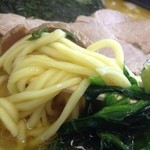 らーめん 武双家 - カタ麺