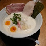 極み鶏そば 鶏と麦ときどき豚 - 