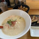 麺屋ベース トリトン - 鶏base(塩ﾁｮｲｽ) + 餃子 + 丼(豚ﾁｮｲｽ)
