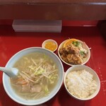 中華飯店憩松苑 - タンメン定食