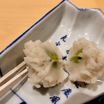 銀座 しのはら - 白は雪、中は緑の若葉