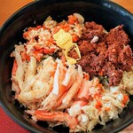 海の幸食処　えちぜん - 「せいこ蟹丼、3,500円」
      雄は高すぎて手が出ません（涙）