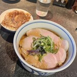 Dame Na Rinjin - 【SUPREMEと焼きすきごはん】
                        麺の太さ：太麺
                        麺の量：並盛
                        ごはんの量：並盛