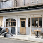 オリヴェイラ - 外観