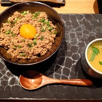 とり茶太郎 - 〆　鶏そぼろごはん（スープ付き）