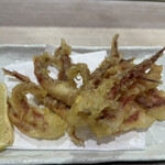 寿司茶屋 桃太郎 - ゲソ天ぷら６６０円。安定の味わいです（╹◡╹）