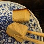 鴨蕎麦 尖 - カステラの食感