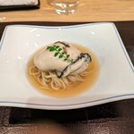 Kamo Soba Totsu - 「牡蠣と柚子切りの温蕎麦」