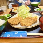 Tonkatsu Tensuzu - 一口ひれかつ定食