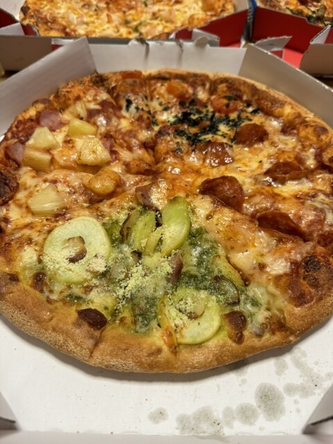 Domino Pizza Goi Shirokane Dori Ten - Goi/Pizza | Tabelog