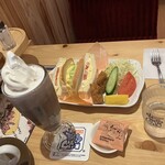 Komeda's Coffee - 