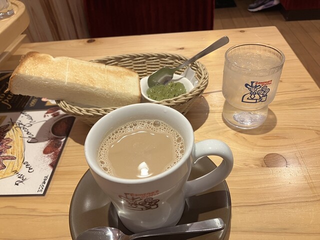 Komeda's Coffee Fusse Eki Higashi Ten photo 5
