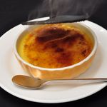 イタリア料理 モナリザン - 目の前で焼いてくれるカタラーナ（クリームブリュレ）は如何ですか？