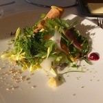 アスペルジュ ハナゾノ - 20種類の野菜と美瑛産ななつぼしを添えたサラダ（差し替え）