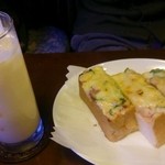 ロペ - ピザトースト＆ミルクセーキ