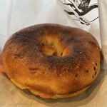 ハグ コーヒー - ハムチーズベーグルサンド 税込500円（R5.12時点）