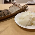 ブラカリイタリア料理店 - 手作りパン＆チーズ