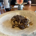 レストラン ナズ - 【タリアテッレ】★★★★
      ローズマリーを練り込んだタリアテッレ。熊のラグーソースで。