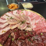 和牛食べ放題専門店 個室完備 焼肉サムライ 渋谷店 - 