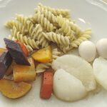 RISTORANTE E'VOLTA Unico Polo - その後は神奈川野菜を使った料理をお皿にセット！